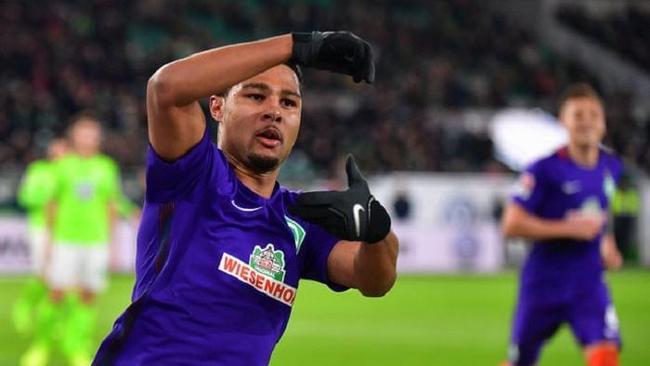 勇士球队助攻率高，全队配合默契